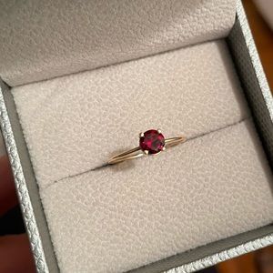 Bony Levy 18k yellow gold Garnet ring size 6.25